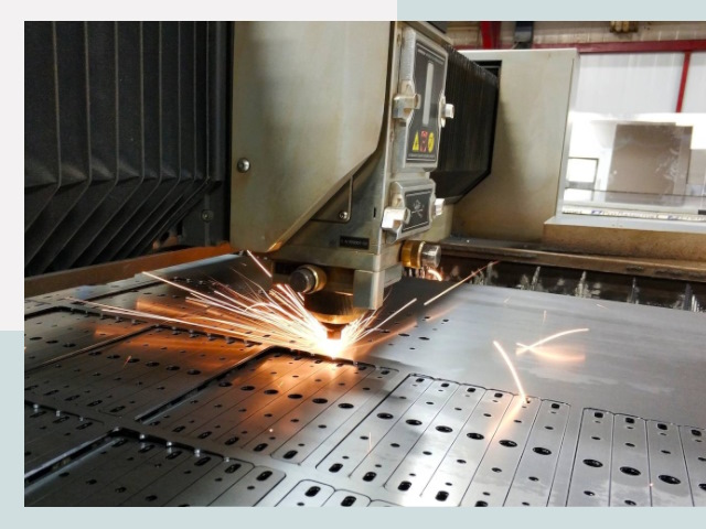 Лазерная резка металла в Воркуте от 617 руб.